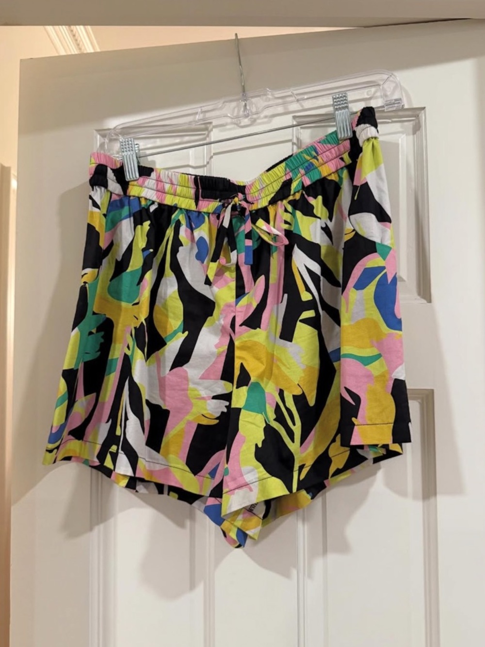 CROSBY by Mollie Burch High-Waist Drawstring Shorts - Black Multi Pastel